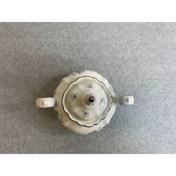 Johann Haviland Bavaria Blue Garland Creamer and Sugar Dish with Lid - Picture 8 of 9